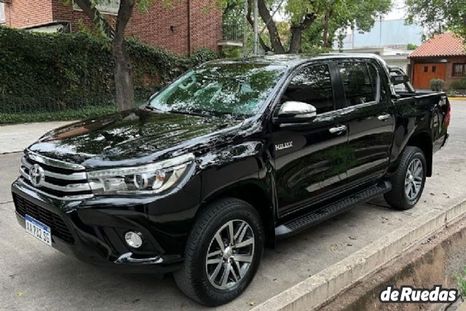 El usado del día: Toyota Hilux SRX 4x4 modelo 2016 inmaculada