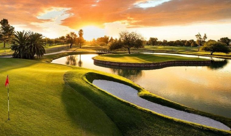 Termas de Río Hondo Golf Club es uno de los grandes atractivos del destino.