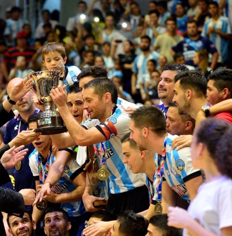 Mescolatti campeón con Argentina. Foto: Gentileza
