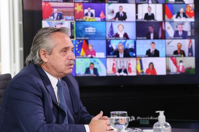 Foto: Twitter: (@alferdez)