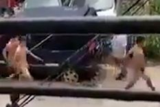 Los vecinos desnudaron a los ladrones tras asaltar una joven