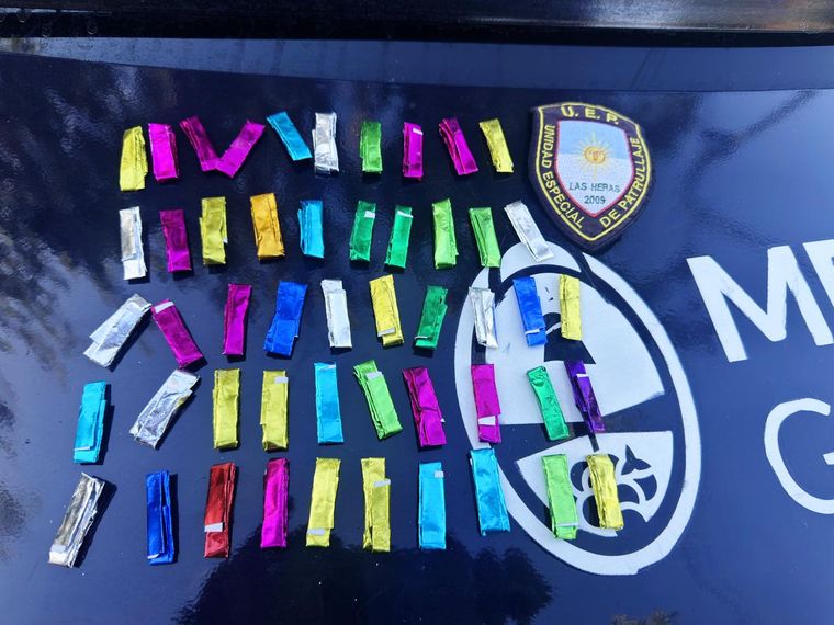 Los ravioles de cocaína que le incautaron al menor de edad en el barrio Santa Teresita.&nbsp;