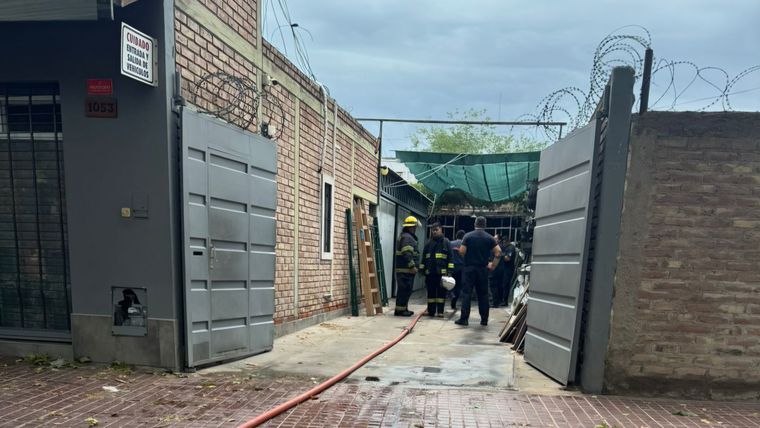 El galpón servía para acopiar maderas y viruta. El galpón servía para acopiar maderas y viruta.