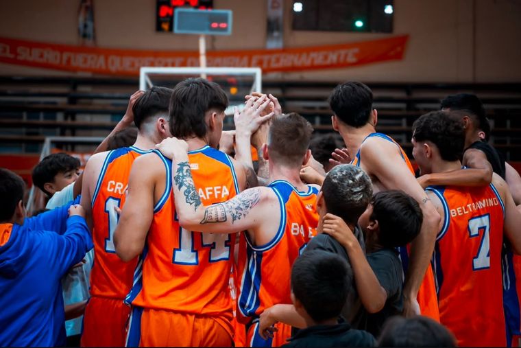 Rivadavia no pudo con San Isidro, pero piensa en la segunda fase. Foto: Prensa Rivadavia