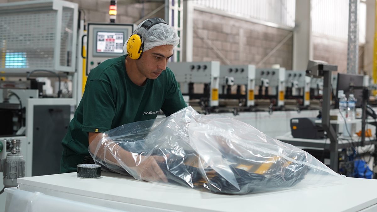 La economía argentina entró en recesión, según Fundación Capital