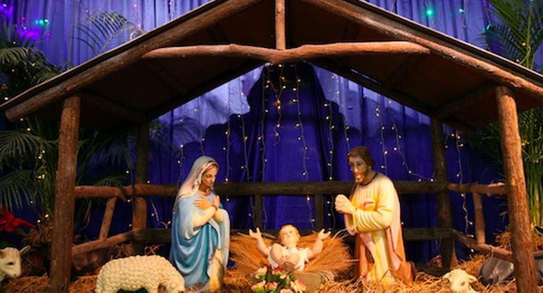 Que esta Navidad nos encuentre sabiendo que en nuestra vida hay una “sana tension” entre lo efimero y lo eterno.