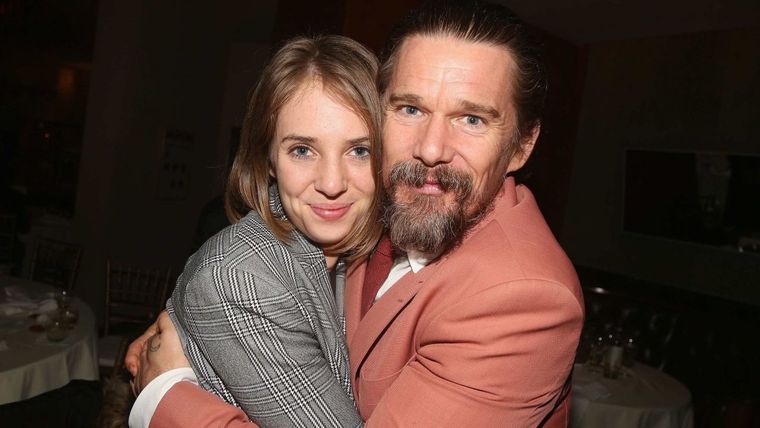 ETHAN HAWKE ES UN PAPÁ ORGULLOSO. EL ACTOR HABLÓ DE SU HIJA, QUE BRILLA EN STRANGER THINGS.