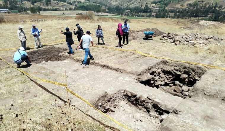 El Templo del Viejo Chupas comienza a ser desenterrado en Perú. Foto: @AAndina, X (Twitter)