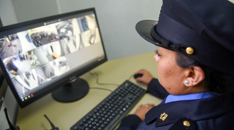 Ilustrativa. Policías vieron por las cámaras cómo se perpetuaba el hecho y lograron capturar a los delincuentes. Foto: ALF PONCE MERCADO / MDZ