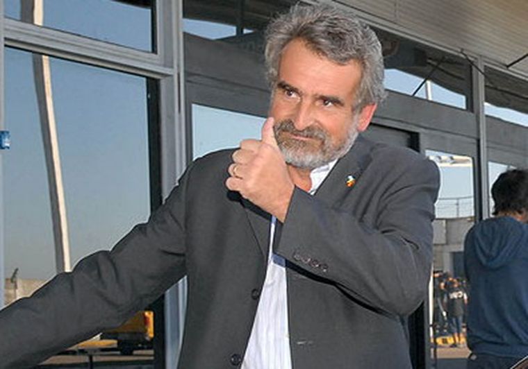 El jefe oficialista de Diputados otra vez fue increpado .