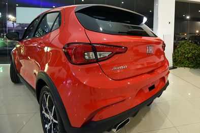 MDZol | Febrero comenzó movido para las concesionarias de autos por el impacto que genera la baja de impuestos en algunos modelos y su traslado a los precios. Foto: ALF PONCE MERCADO / MDZ