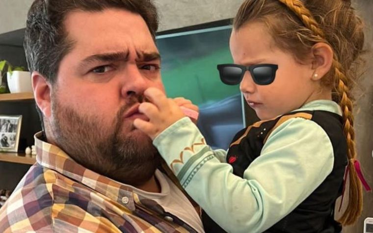 Padre e hija Barassi contó cómo procesa Emilia la llegada de su hermanita