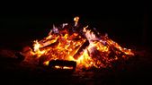La mujer habría hecho un fuego entre chapas, lo que habría generado el monóxido de carbono. Foto: Pixabay