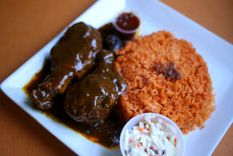 Pollo en salsa jerk Una receta simple y deliciosa para hacer en minutos. Foto: Shutterstock