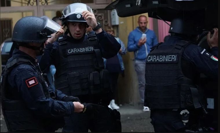 La Policía de Italia investiga el exitoso robo al banco de Nápoles.&nbsp;