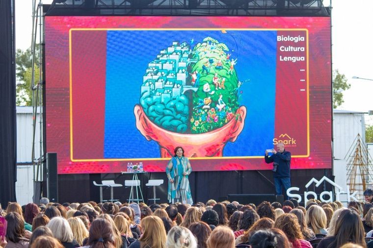 El el marco del Festival Spark 2023, más de mil docentes, directivos y supervisores de Mendoza que trabajan en zonas rurales tuvieron la posibilidad de acceder a innovadores talleres y charlas. Foto: Gentileza