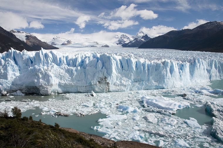 El Glaciar Perito Moreno es uno de los atractivos más visitados de Argentina. Foto: Wikipedia/Luca Galuzzi
