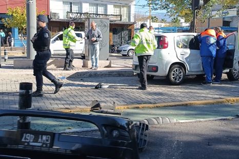 El incidente tuvo lugar este sábado por la mañana en la intersección de las calles Belgrano, entre Gutiérrez y Necochea Foto: X (Twitter) Yami Olguín