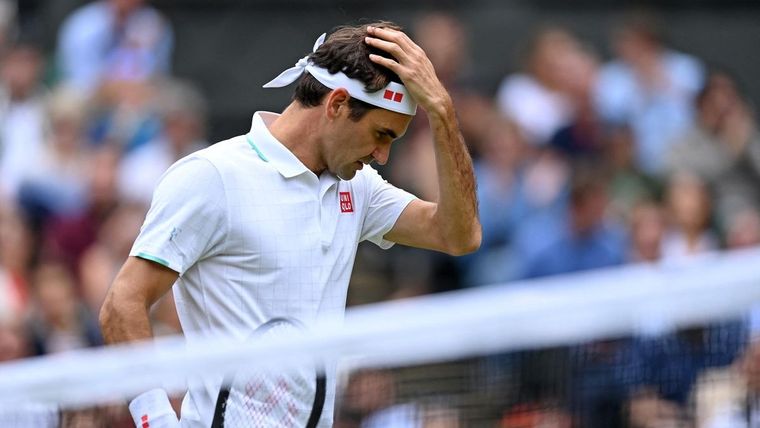 Federer sufrió una dura derrota y analiza su futuro.