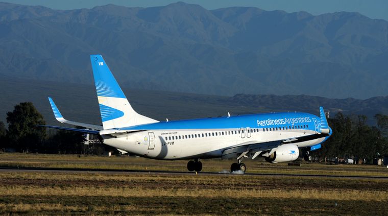 Más vuelos internacionales de Aerolíneas Argentinas y Avianca en Mendoza. Más vuelos internacionales de Aerolíneas Argentinas y Avianca en Mendoza.