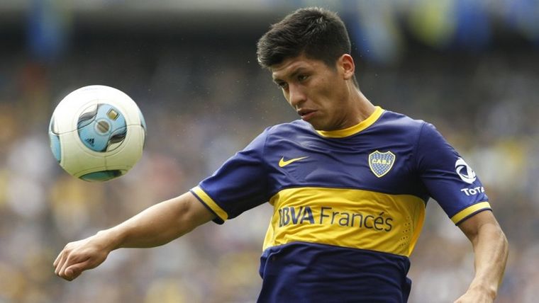 Al momento del accidente, el futbolista manejaba borracho y usando el celular.  Foto: X