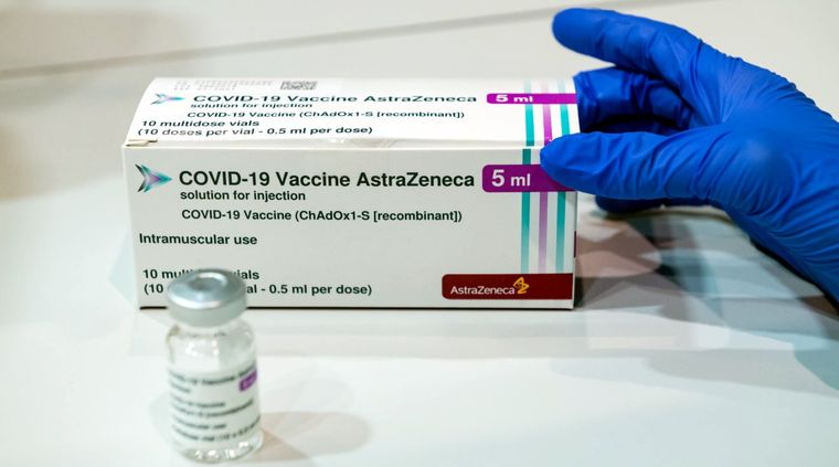 Empiezan a llegar las vacunas de AstraZeneca por el contrato del Gobierno con el laboratorio Foto: Politico.Eu