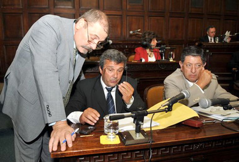 El jefe de la bancada del PJ, Carlos Bianchinelli. Foto: Marcelo Ruiz /MDZ