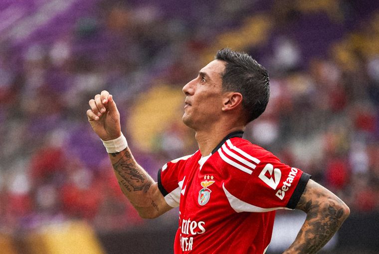 Di María marcó el 1 a 0 de Benfica ante Auckland City