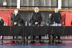 Moyano tuvo dificultades para leer, recibió insultos y los respondió Foto: CA Independiente