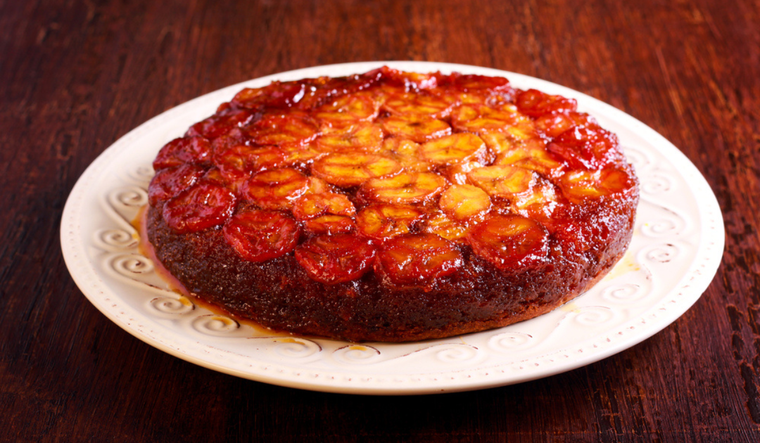 Torta invertida de banana casera: receta tradicional con toque argentino.