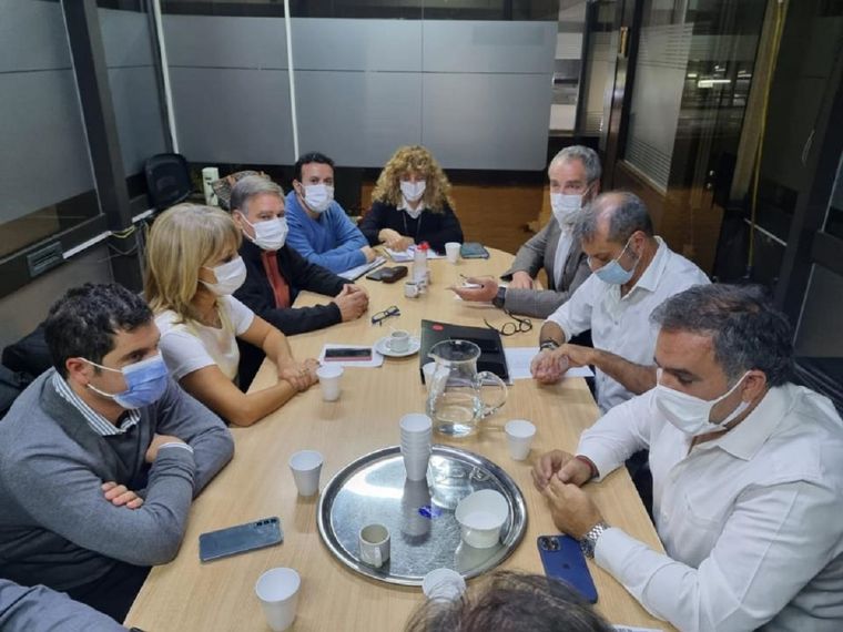 El encuentro de este martes. Foto: AmProS