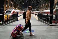 piden dejar ingresar al pais a turistas extranjeros vacunados contra el covid