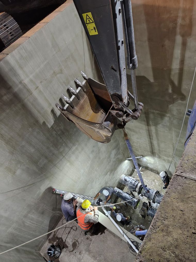 Inició el corte de agua potable en el Gran Mendoza por tareas de Aguas Mendocinas. Inició el corte de agua potable en el Gran Mendoza por tareas de Aguas Mendocinas.