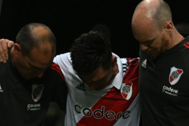 Kranevitter sufrió una fractura en su tobillo derecho por la tremenda patada de un jugador de Unión La Calera. Foto: River Plate