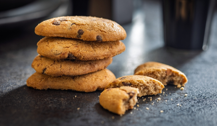 La receta de cookies con chisps de chocolate nació por accidente en 1938, cuando una cocinera agregó trozos de chocolate a la masa creyendo que se derretirían. La receta de cookies con chisps de chocolate nació por accidente en 1938, cuando una cocinera agregó trozos de chocolate a la masa creyendo que se derretirían.