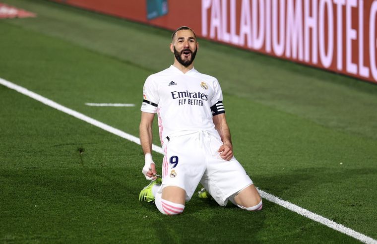 Benzema, autor de un golazo. Foto: @RMadridistaReal