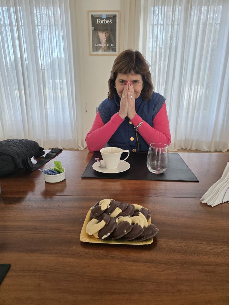 La foto que compartió el presidente: Patricia Bullrich imitó la portada de Javier Milei en Forbes. La foto que compartió el presidente: Patricia Bullrich imitó la portada de Javier Milei en Forbes.