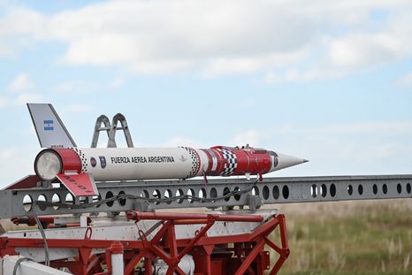 El cohete lanzado por las autoridades argentinas Foto: Ministerio de Defensa El cohete lanzado por las autoridades argentinas Foto: Ministerio de Defensa