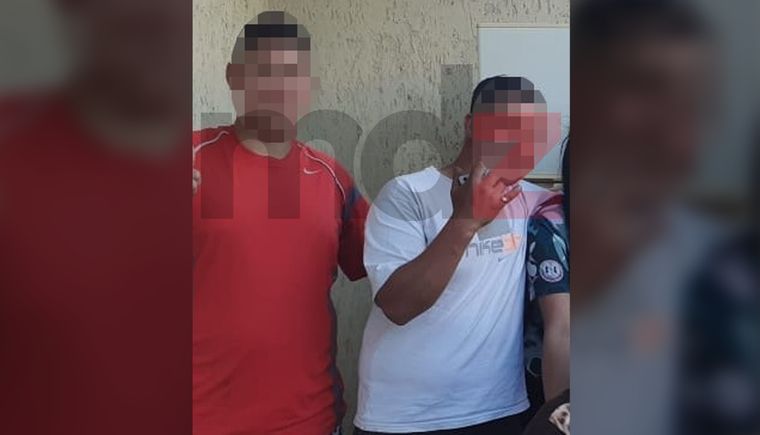 A la izquierda, Juan Pablo Rivero Cisterna. A la derecha, su hermano Juan Pablo, víctima del hecho.&nbsp;