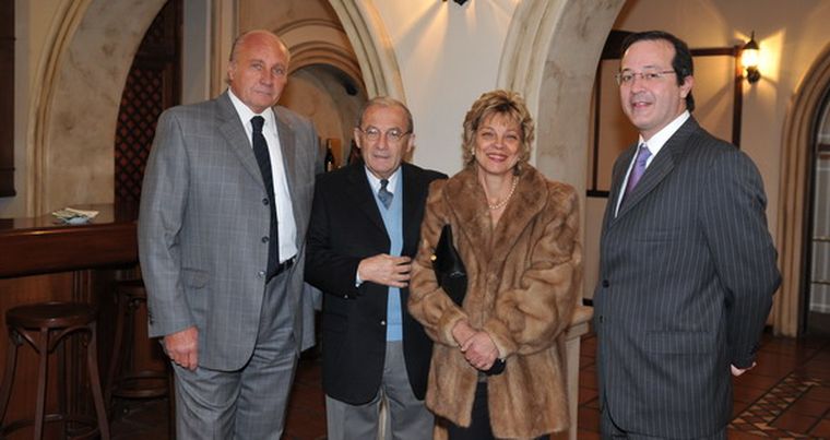 Ricardo Mastronardi, Jorge Catena y Silvia Pedro de Catena junto al presidente del complejo turístico, Carlos Nogueira. Foto: Gerardo Gómez / MDZ