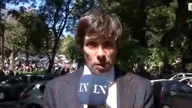 El presentador vivió un insólito momento. El presentador vivió un insólito momento.