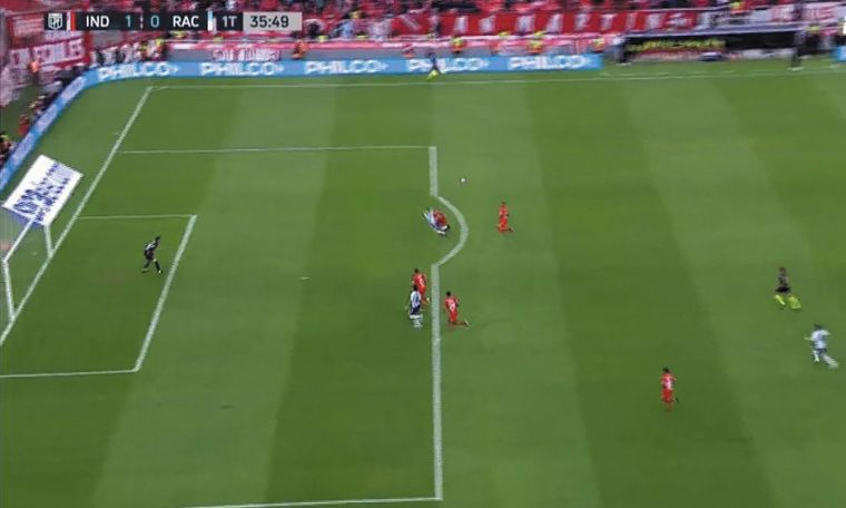 Uno de los memes publicados tras el partido de Independiente Racing