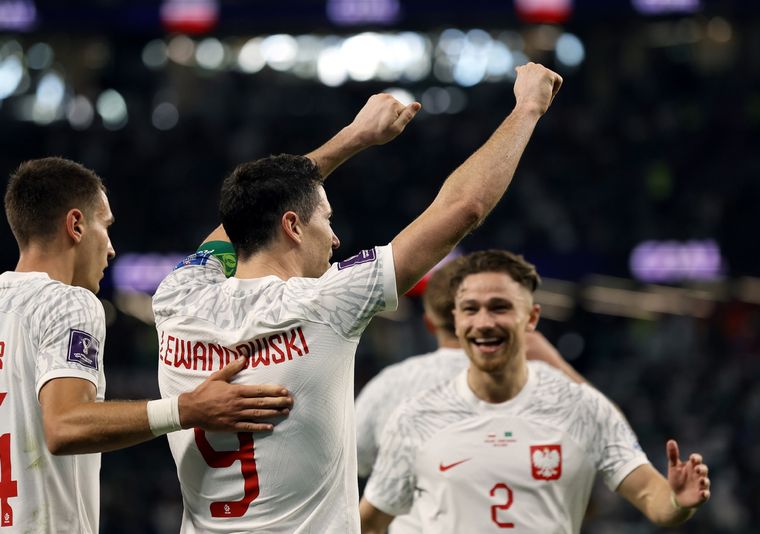 Lewandowski marcó el 2-0 en el triunfo de Polonia ante Arabia Saudita. Foto: EFE