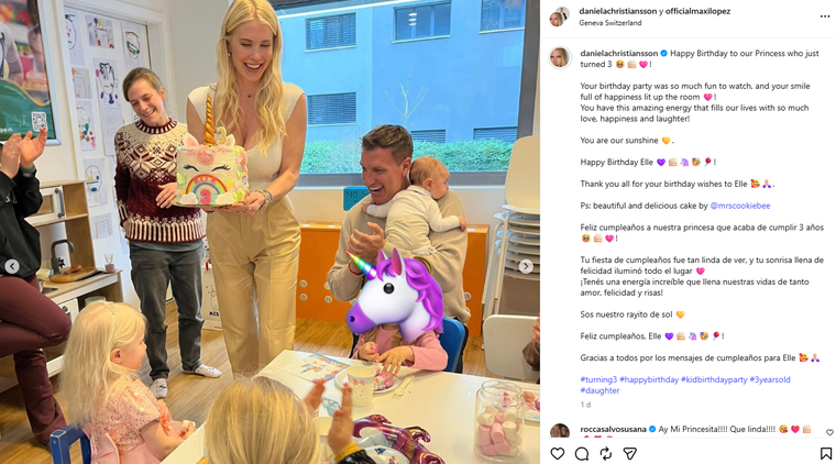 La pequeña cumplió tres años. La pequeña cumplió tres años.