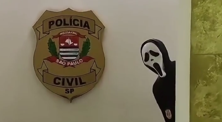 Policia civil de sao paulo disfrazados en carnaval