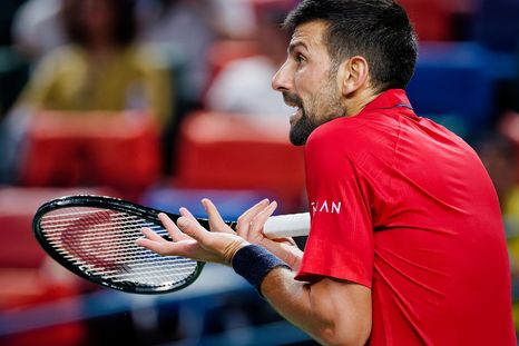 Novak Djokovic quedó eliminado del Masters de Shanghái al caer ante el 204° del mundo. Novak Djokovic quedó eliminado del Masters de Shanghái al caer ante el 204° del mundo.