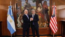 Luis Caputo y Peter Lamelas mantuvieron un encuentro bilateraL en Buenos Aires. Luis Caputo y Peter Lamelas mantuvieron un encuentro bilateraL en Buenos Aires.