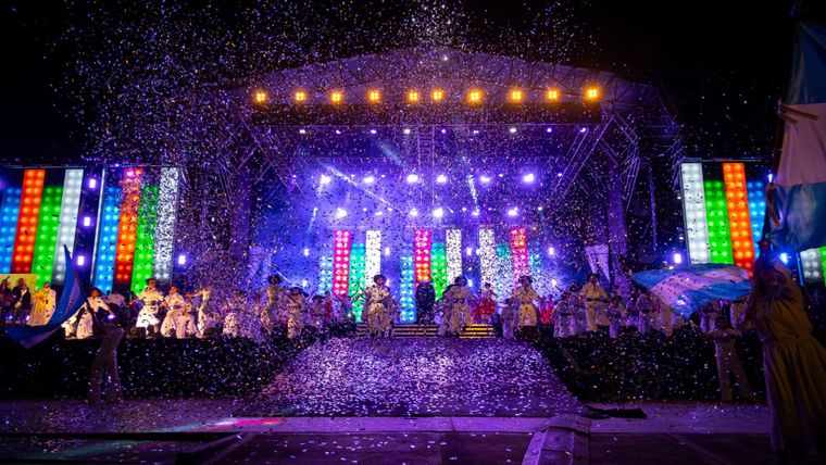 Las fuertes lluvias obligaron a cambiar los planes del fin de semana para resguardar al equipo y al público.