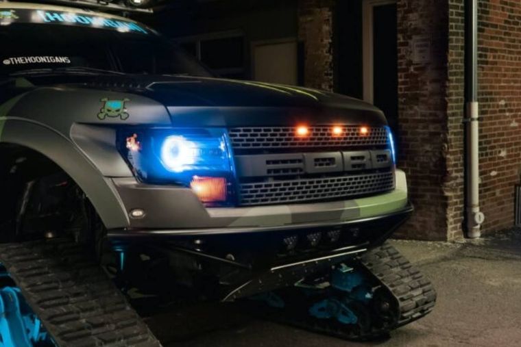 Ford F-150 RaptorTRAX