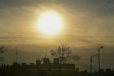 El SMN advirtió que las ráfagas más intensas afectarán las zonas cordilleranas durante la jornada del domingo.